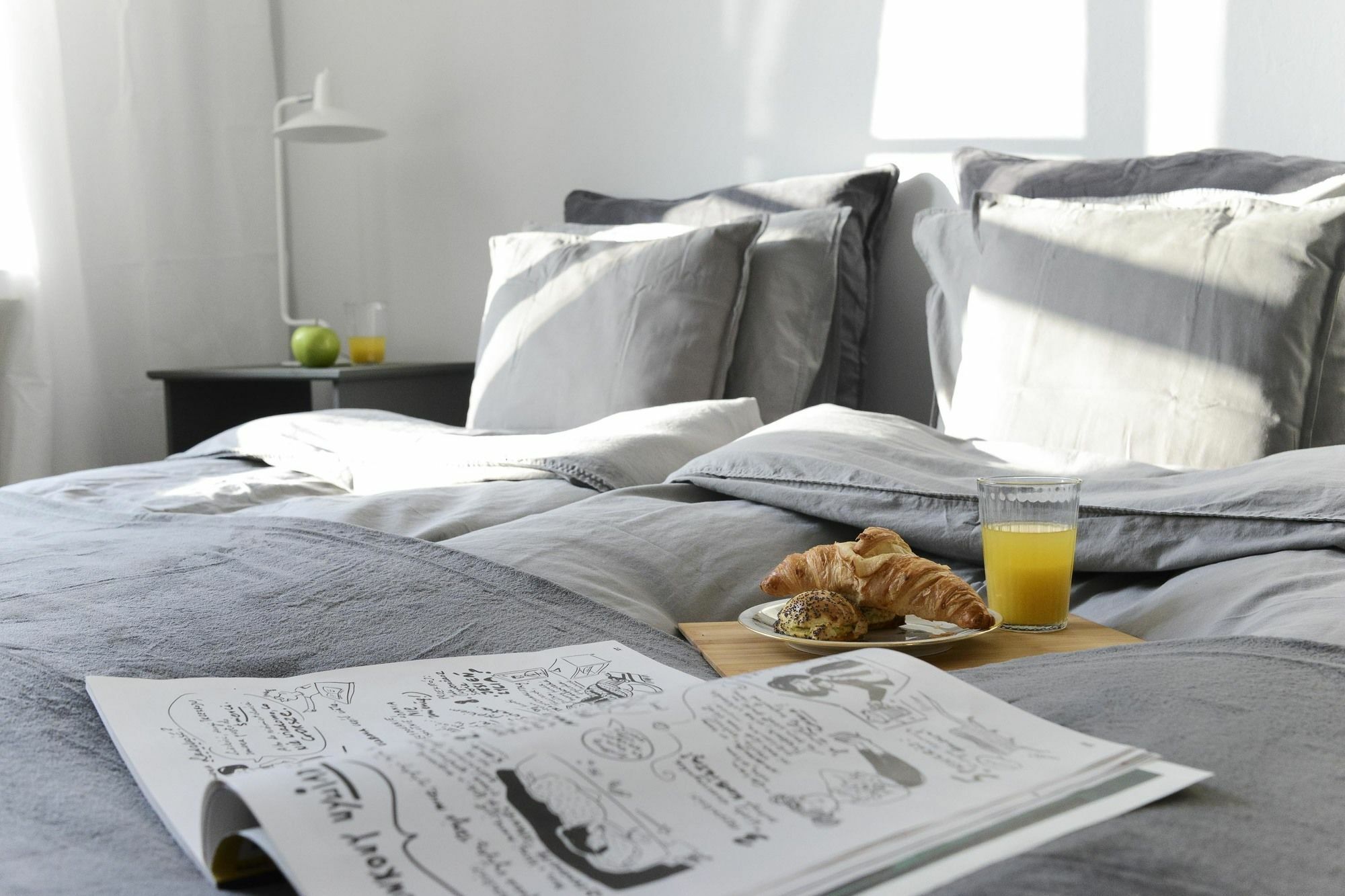 Designers Apartment In The Old Town Варшава Экстерьер фото